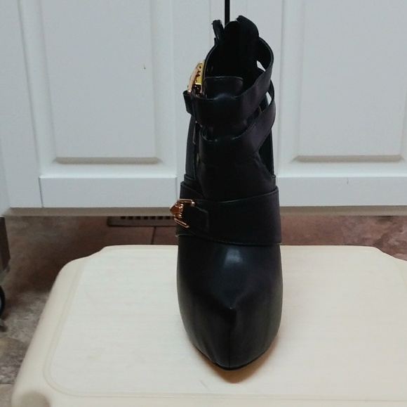 Women Almond Toe Platform Strappy StilETTO BOOTIE - Picture 3 of 6